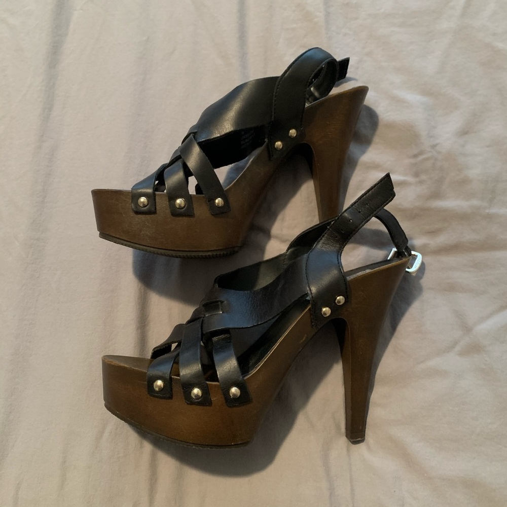 Steve Madden Wooden Platform Sandal